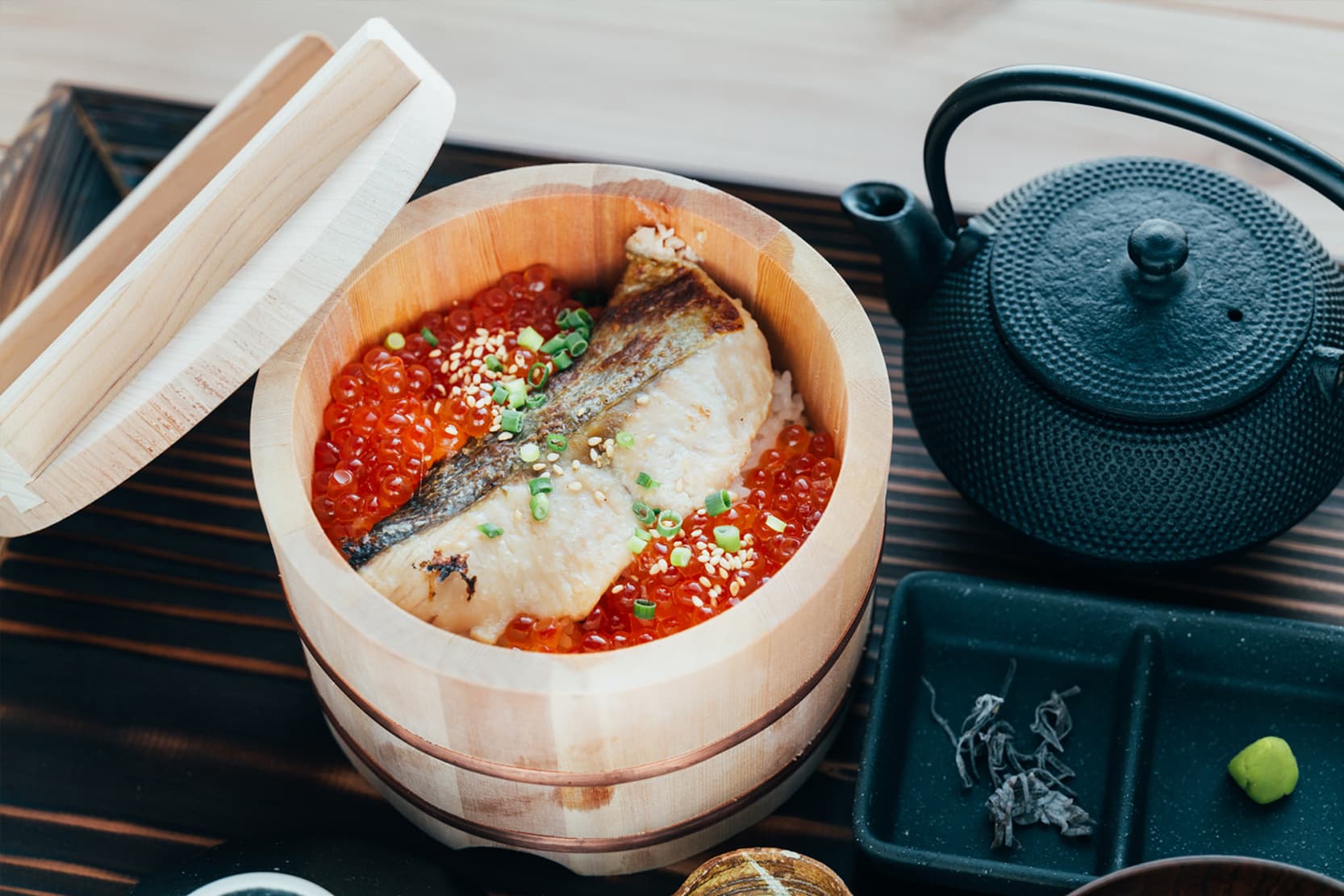 味噌醤油屋ならではの発酵パワーで、地元食材を生かした豊かな食の時間を提供